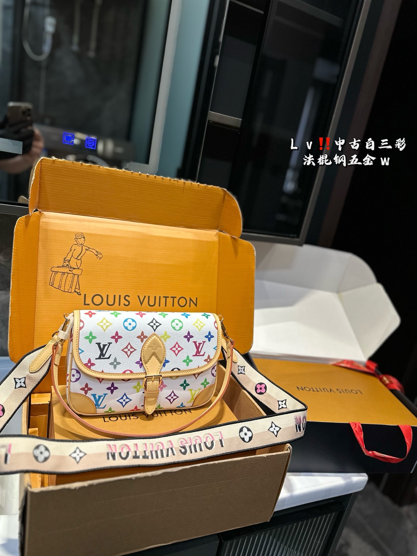 ❤️p215 (confezionamento di scatole regalo) ❤️New prima primaverile Diane Baguette LV è dotato di una tracolla in pelle (può essere ascella