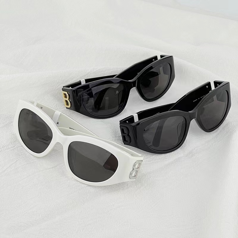  BALENCIAG* 𝐵𝑎𝑙𝑒𝑛𝑐𝑖𝑎𝑔𝑎
MODEL：BB0324SK
SIZE：55口19-135