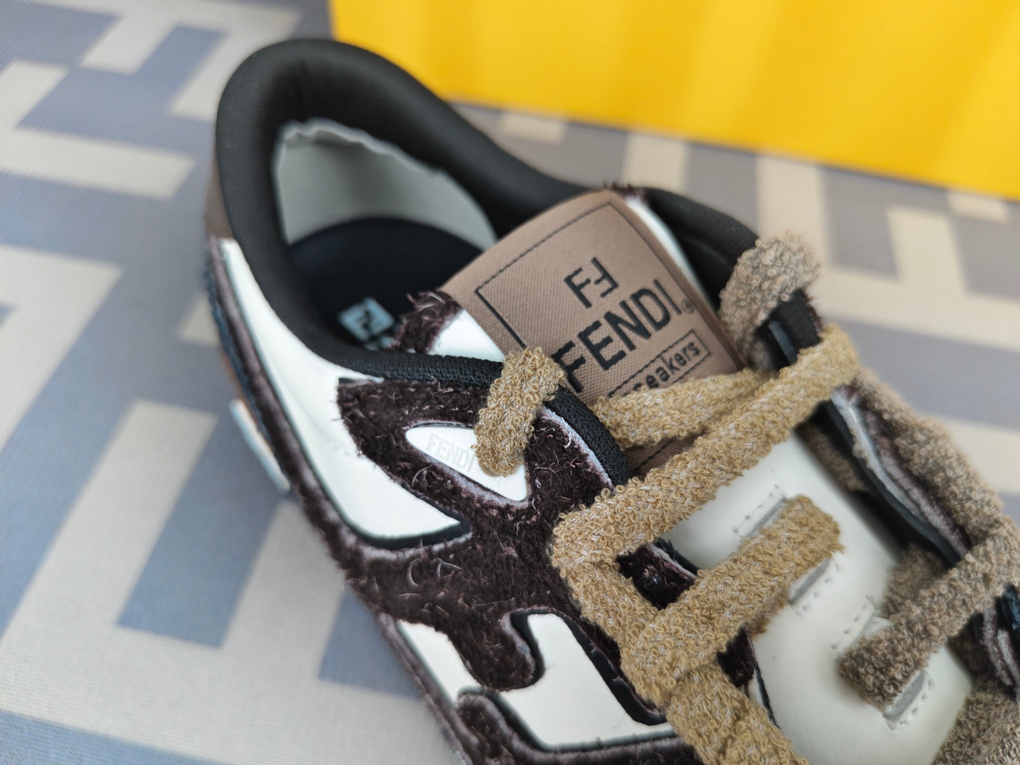 Fendi Style Leather Men's Shoes style reference detail image 6 from source 781872