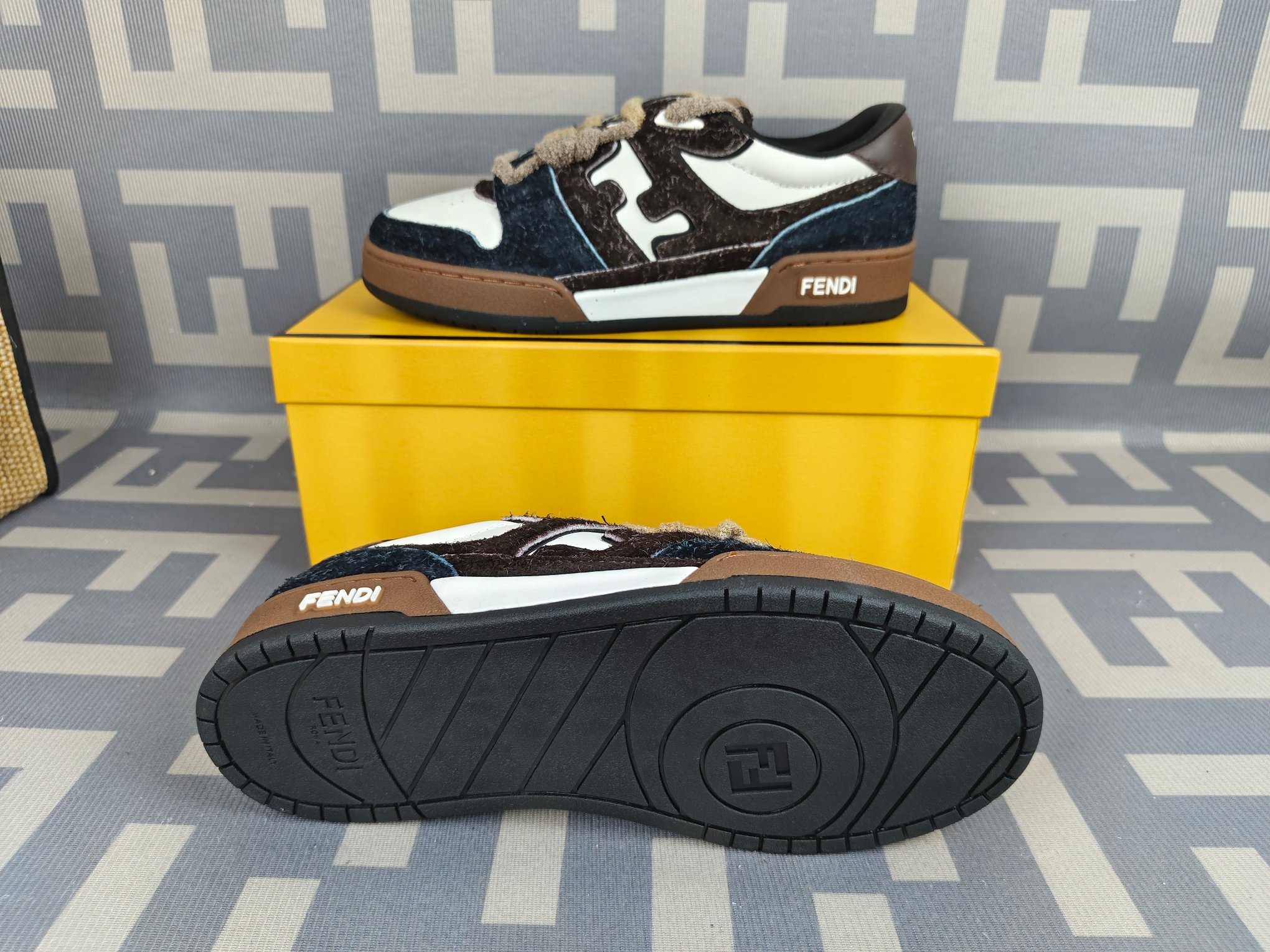 Fendi Style Leather Men's Shoes style reference detail image 8 from source 781872