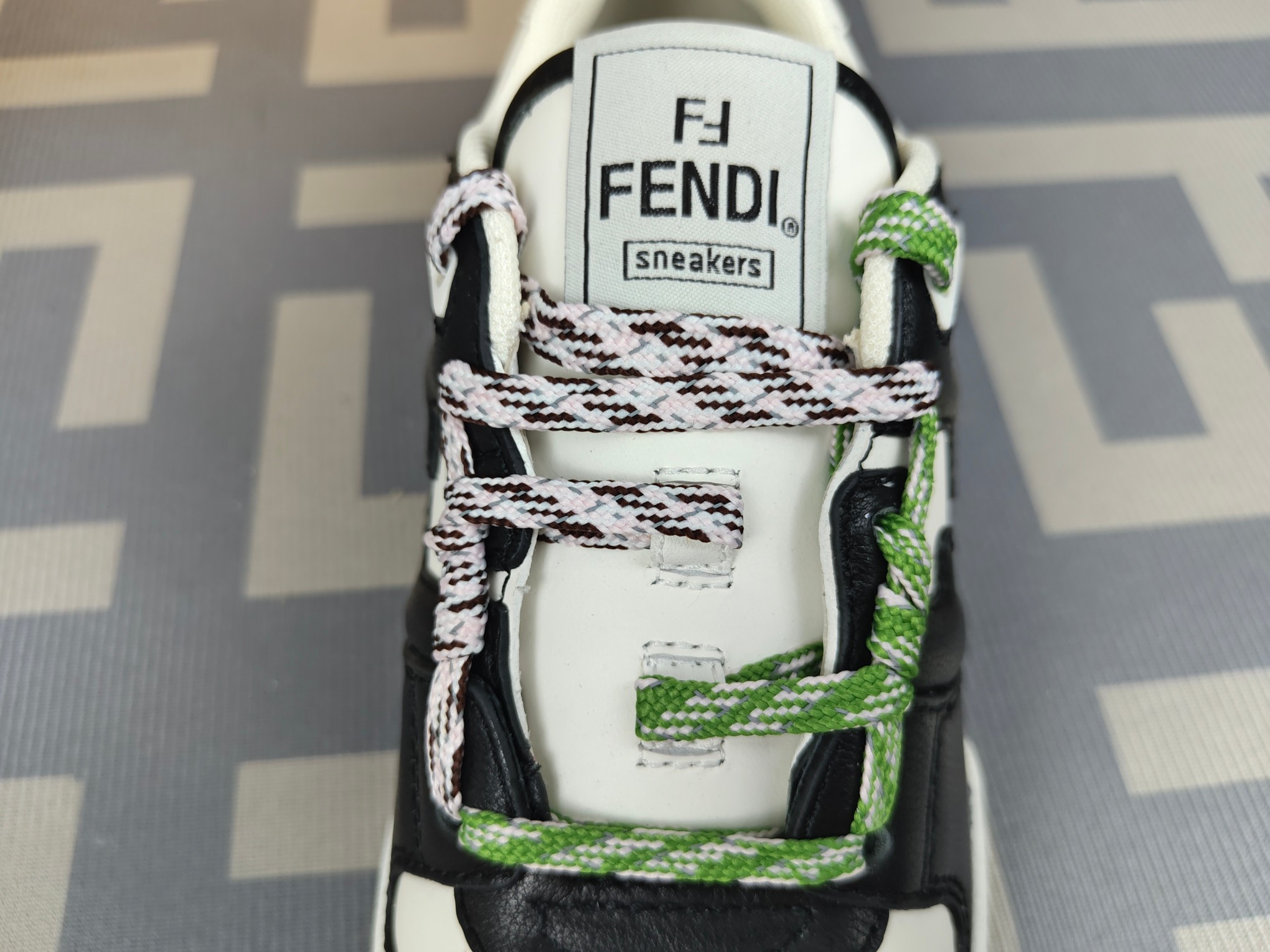 Fendi Style Leather Men's Shoes style reference detail image 5 from source 781874
