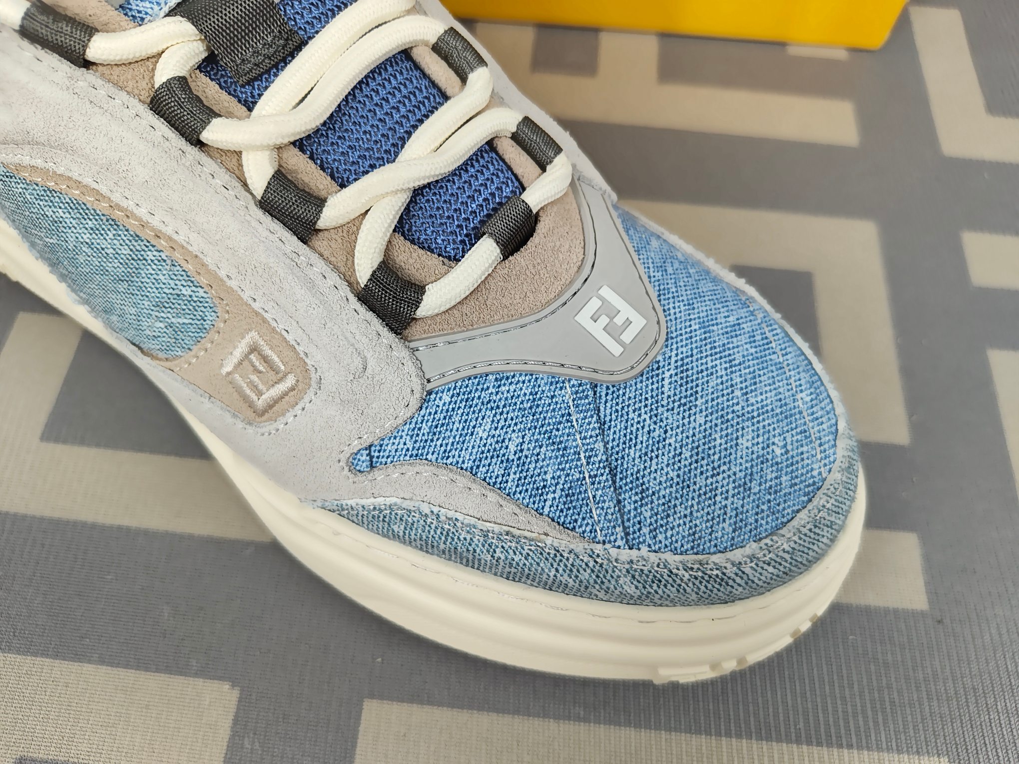 Fendi Style Leather Men's Shoes style reference detail image 4 from source 781875