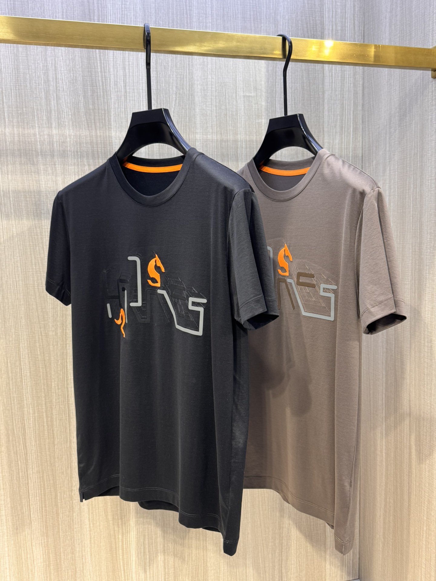 High-End 3D Geometric T-Shirts 2025: Quality Embroidery, Premium Fabrics, Various Colors & Sizes - 图片 1