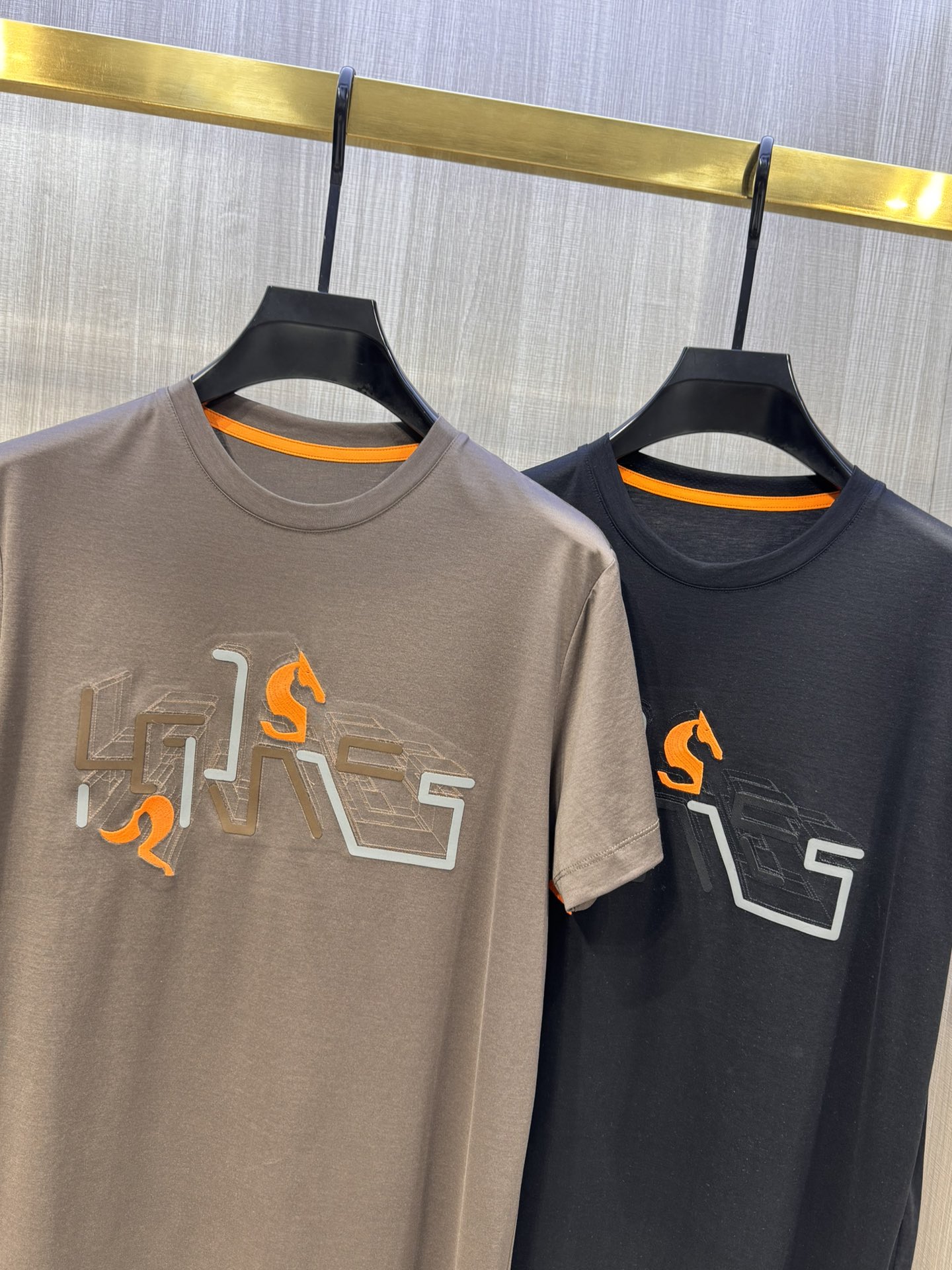 High-End 3D Geometric T-Shirts 2025: Quality Embroidery, Premium Fabrics, Various Colors & Sizes - 图片 2