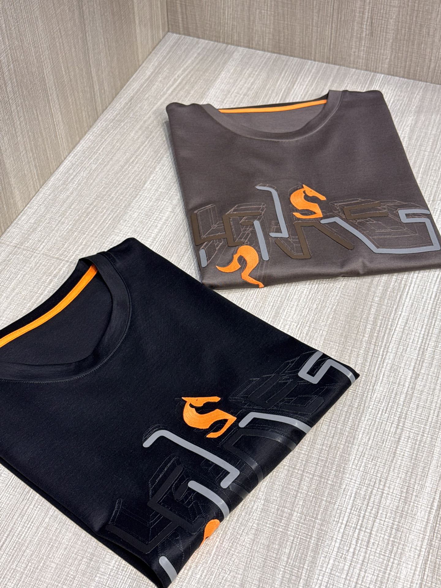 High-End 3D Geometric T-Shirts with Quality Embroidery and Premium Fabrics - 图片 2