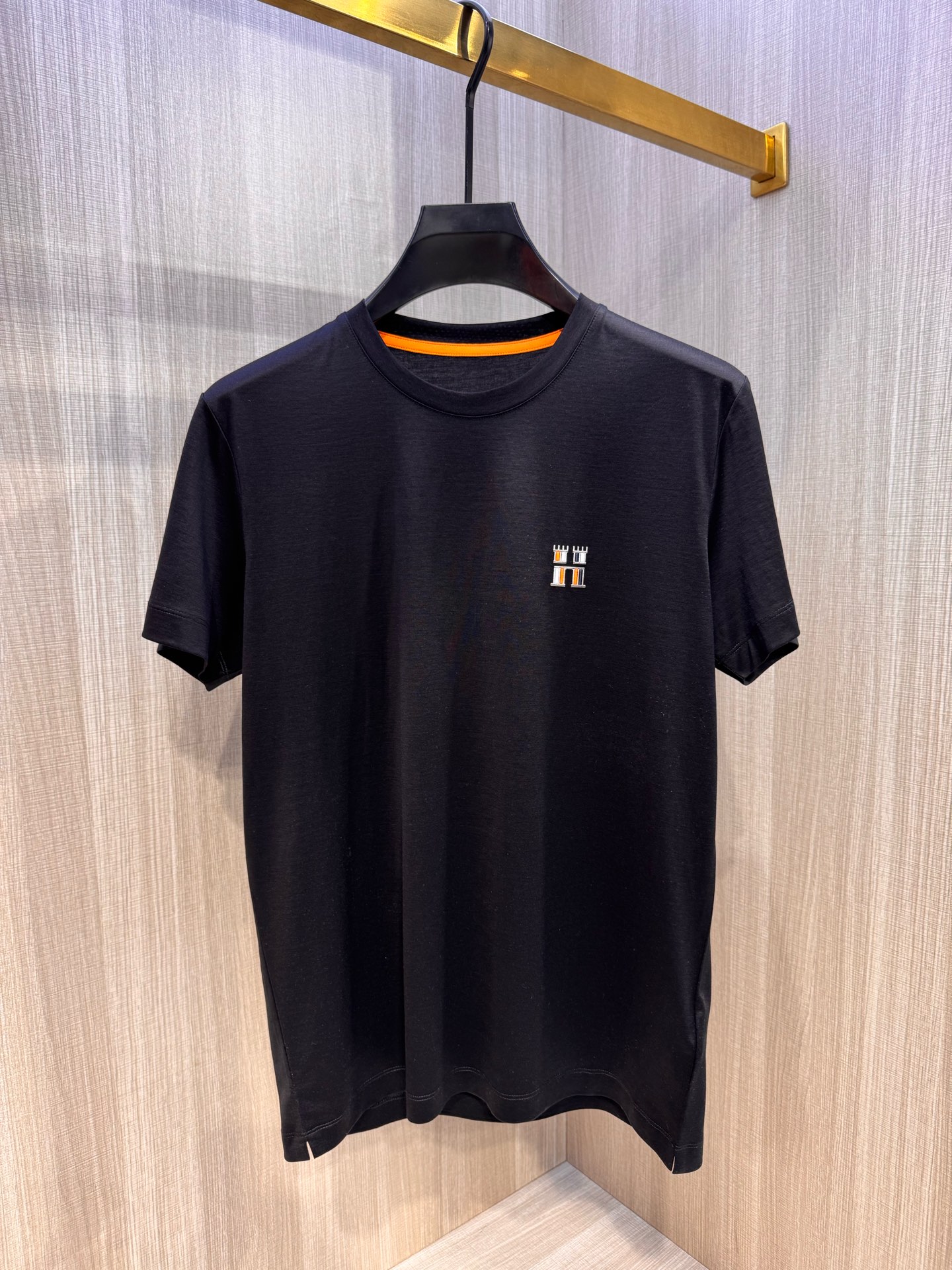 Luxurious High-Share Chorus H-Shirts for Spring/Summer 2025: Top-Quality Fabrics, Elegant Design - 图片 4
