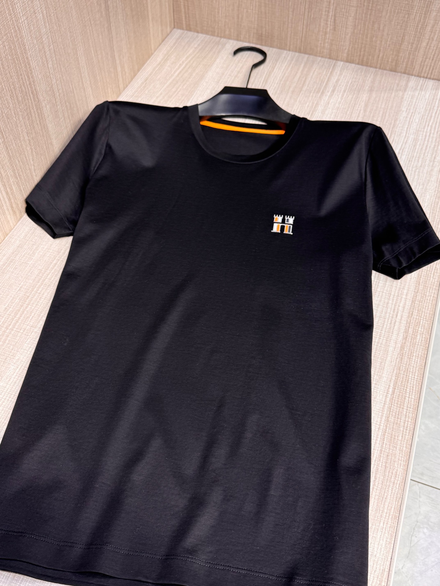 Luxurious High-End H-Shirts for Spring 2025: Top Quality Fabrics, Stylish Design. - 图片 6