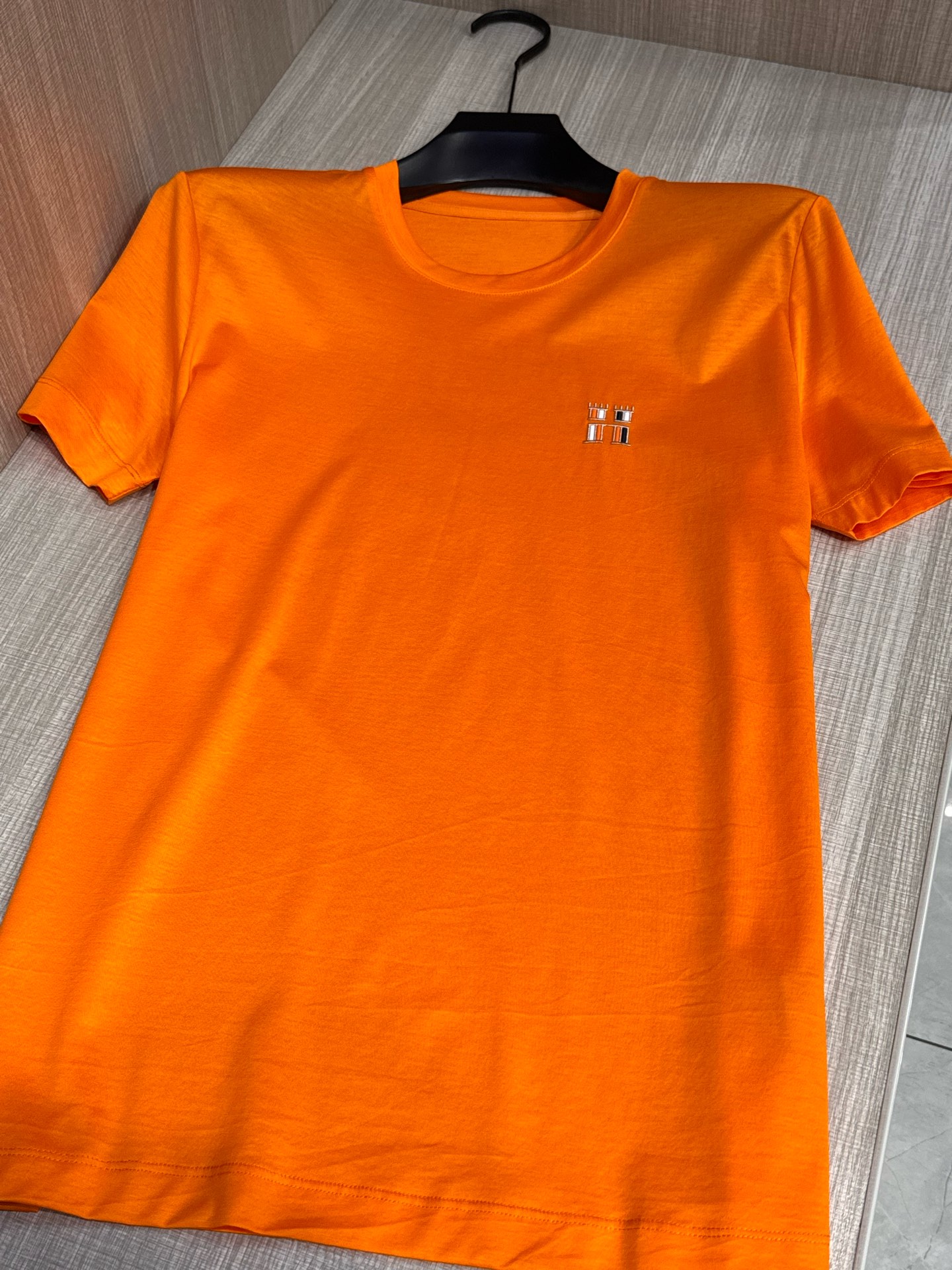 Luxurious High-End H-Shirts for Spring 2025: Top Quality Fabrics, Stylish Design. - 图片 5