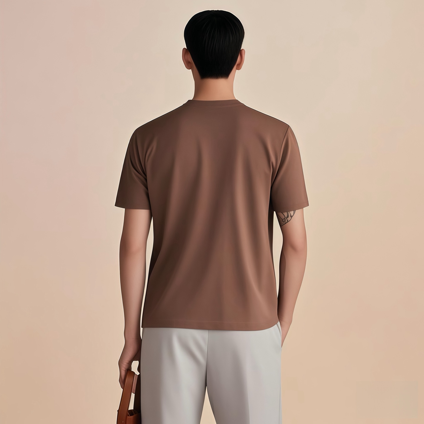 Luxurious Pony-Head T-Shirt with High-End Embroidery in Radon Silk for Summer 2025 - 图片 2