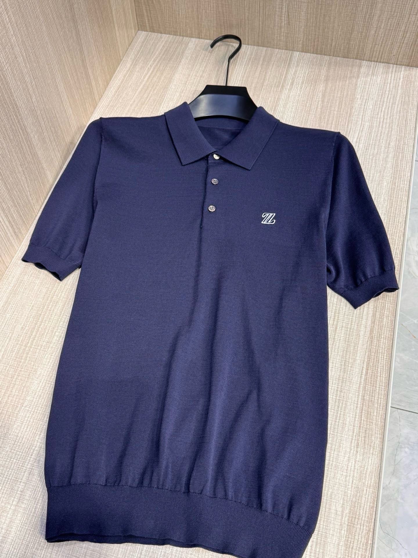 ，型号D-7303#，杰尼亚 2026春夏最新Z字绣标男士短袖翻领针织衫，精选针织棉质面料制成， 80支