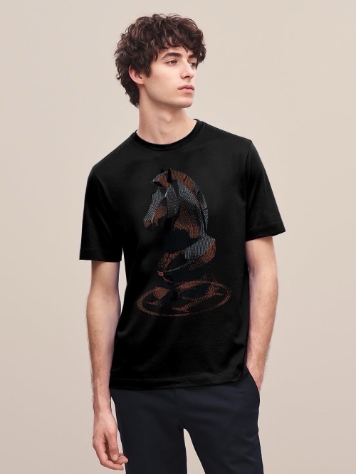 Men's Round Neck T-Shirt with Chess Horse Print in Black 1 Men's Round Neck T-Shirt with Chess Horse Print in Black