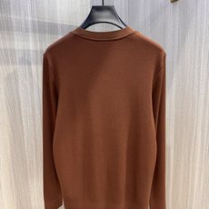 型号W-2539#,lP🆕家 2025秋冬最新字母徽标男士起角圆领长袖T恤,传统圆领套头款式,简单大方, 型号W-2539#,lP🆕家 2025秋冬最新字母徽标男士起角圆领长袖T恤,传统圆领套头款式,简单大方,