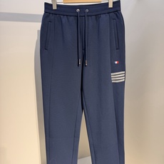 型号L903QD#,TB家 2026秋冬最新网球拍刺绣男士运动休闲裤,传统卫裤款型,简约百搭,不挑人穿,免烫面料,方便打 型号L903QD#,TB家 2026秋冬最新网球拍刺绣男士运动休闲裤,传统卫裤款型,简约百搭,不挑人穿,免烫面料,方便打