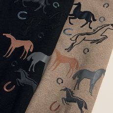 型号HF505#,爱马家 2026秋冬最新皮革骏马男士羊绒圆领卫衣,传统经典套头款式,胸前极具代表性的各式骏马图案,采用 型号HF505#,爱马家 2026秋冬最新皮革骏马男士羊绒圆领卫衣,传统经典套头款式,胸前极具代表性的各式骏马图案,采用