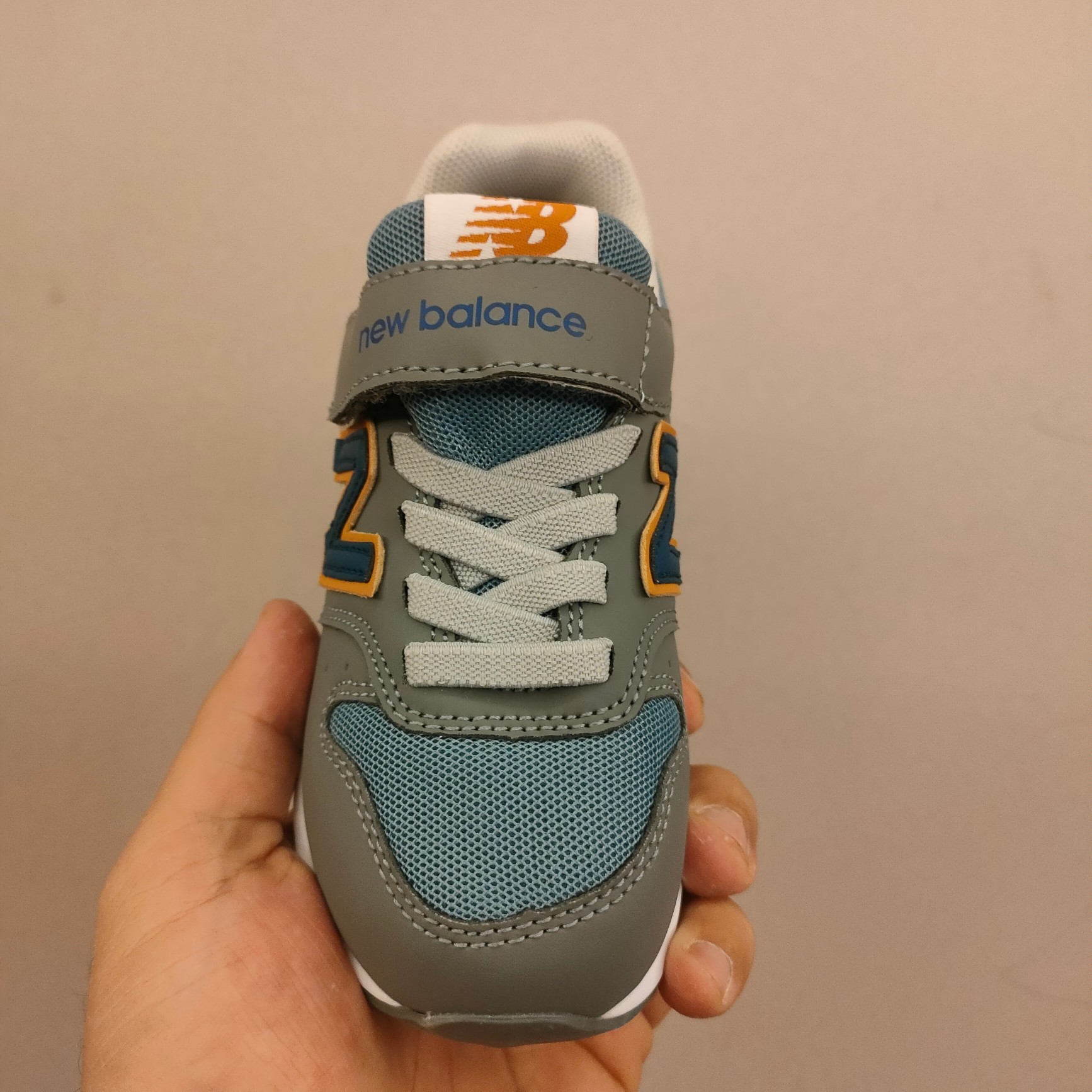 图片[4]-996儿童低帮透气防震防滑运动鞋 大童魔术贴加松紧带，小童魔术贴 经典的996系列！该系列传承了品牌的诸多优点，大胆创新！堪称经典系列里的经典，也是最为热门的系列！时隔一年，再次带来的童鞋，必属重磅～-选品中心