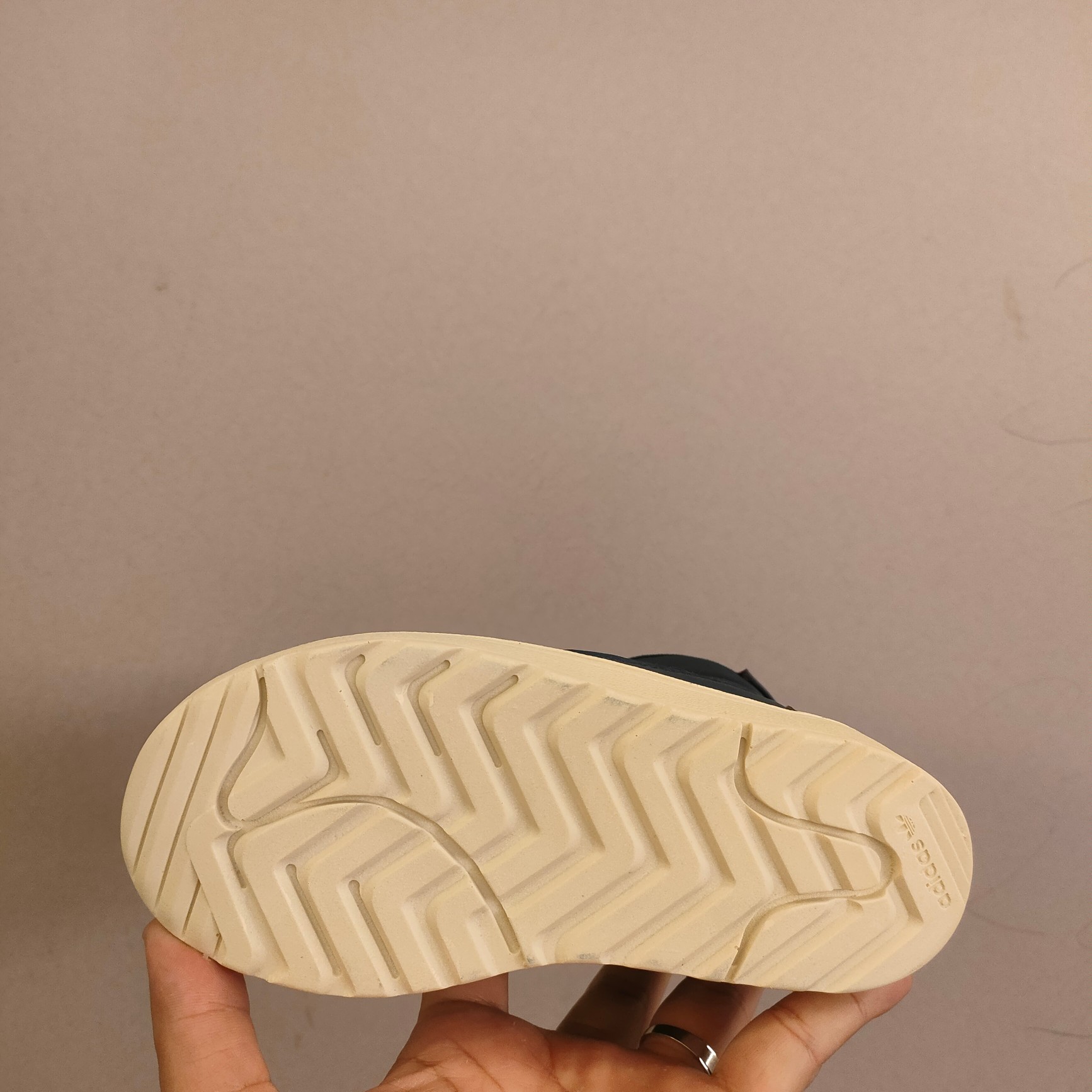 图片[6]-独家首发爆款特既保暖，又酷帅的保暖高筒靴子 尺码26-37 冷冬来袭！！搭配小牛仔，羽绒服 又飙又飒，当然会讨人喜欢。-选品中心