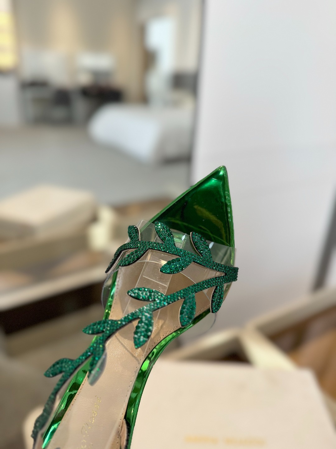 Gianvitorossi2025新款拖鞋顶级版本代购品质!施华洛奇水钻尖头高跟拖鞋宛如从童话中走来的仙