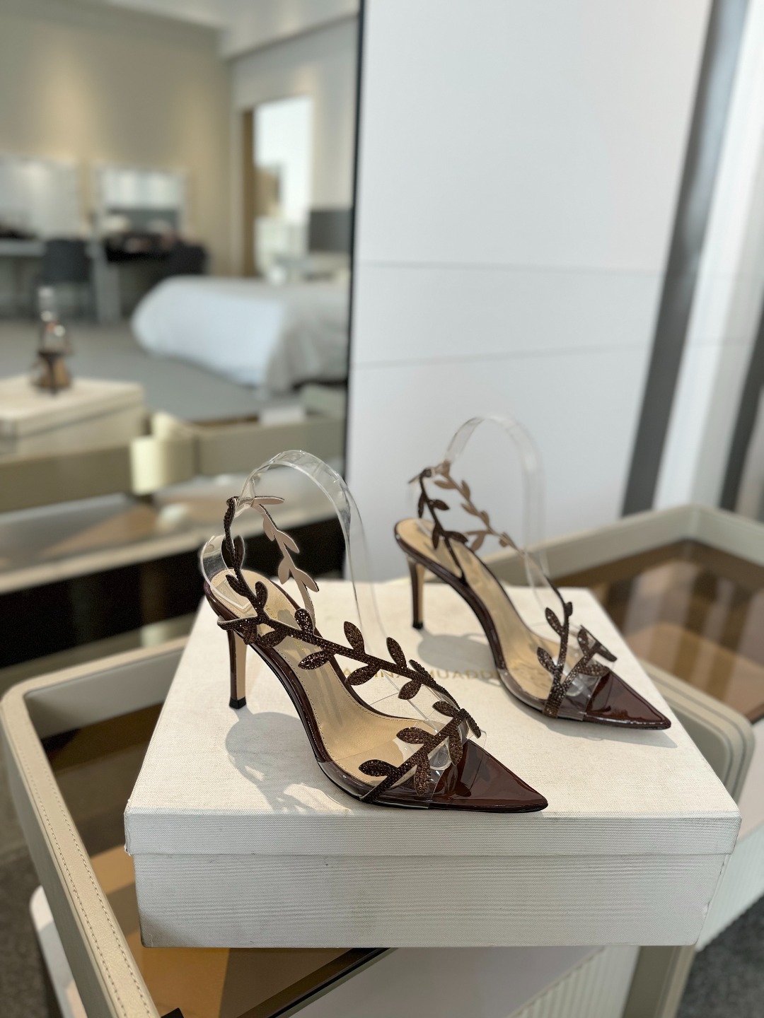 Gianvitorossi2025新款拖鞋顶级版本代购品质!施华洛奇水钻尖头高跟拖鞋宛如从童话中走来的仙