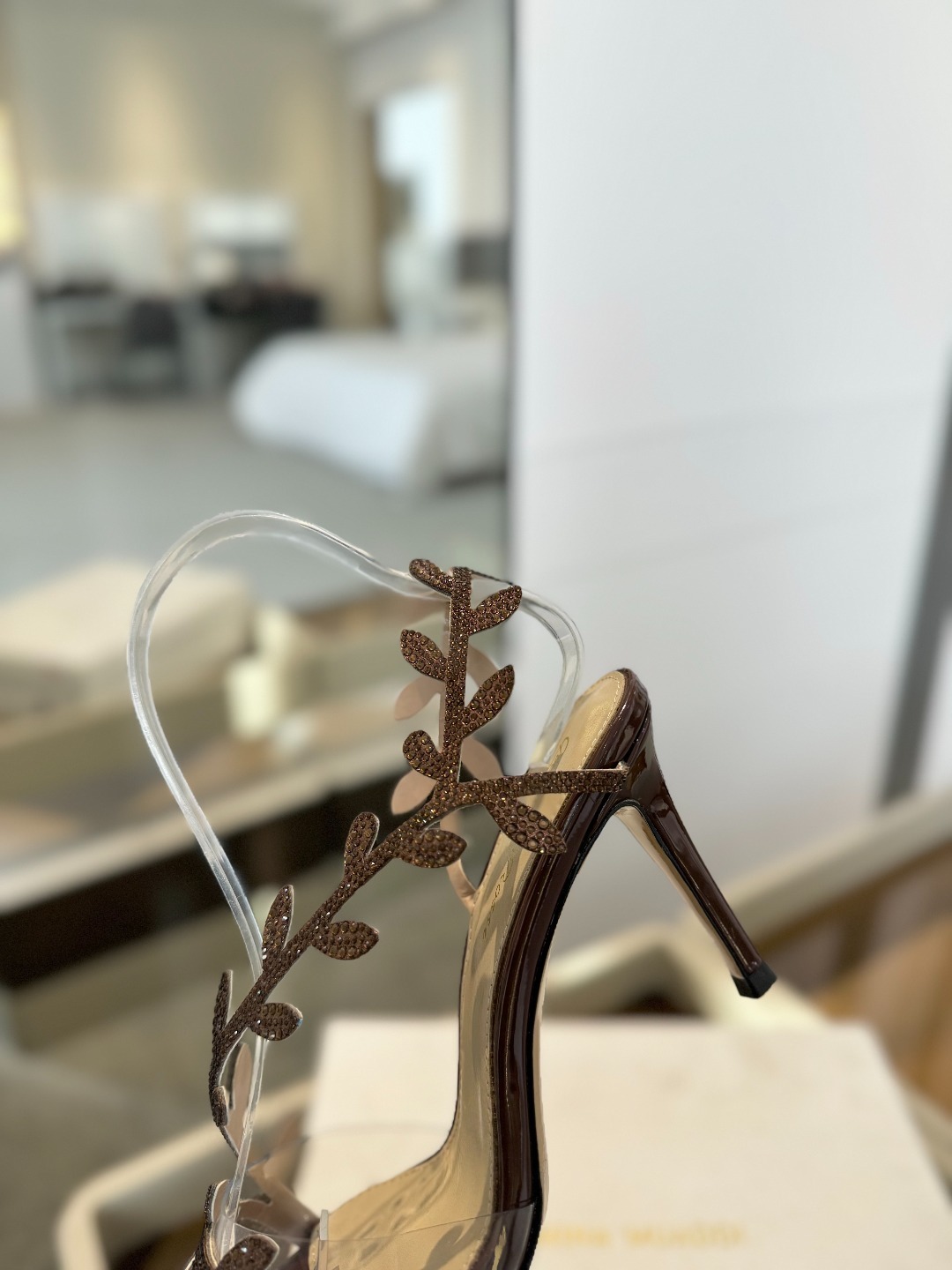 Gianvitorossi2025新款拖鞋顶级版本代购品质!施华洛奇水钻尖头高跟拖鞋宛如从童话中走来的仙