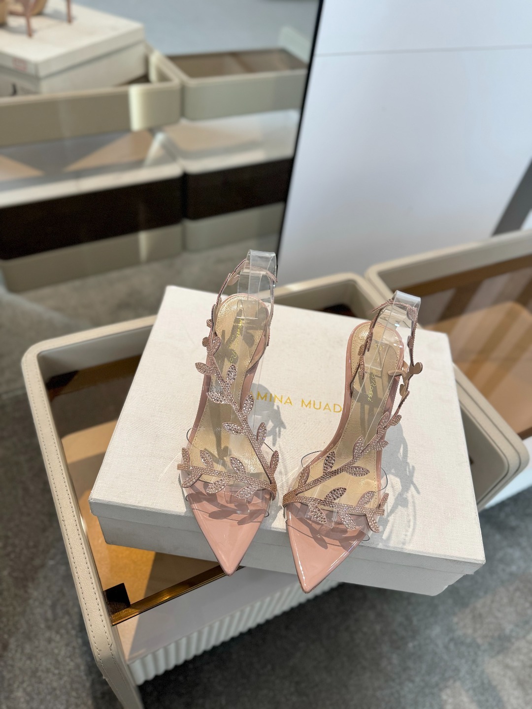 Gianvitorossi2025新款拖鞋顶级版本代购品质!施华洛奇水钻尖头高跟拖鞋宛如从童话中走来的仙