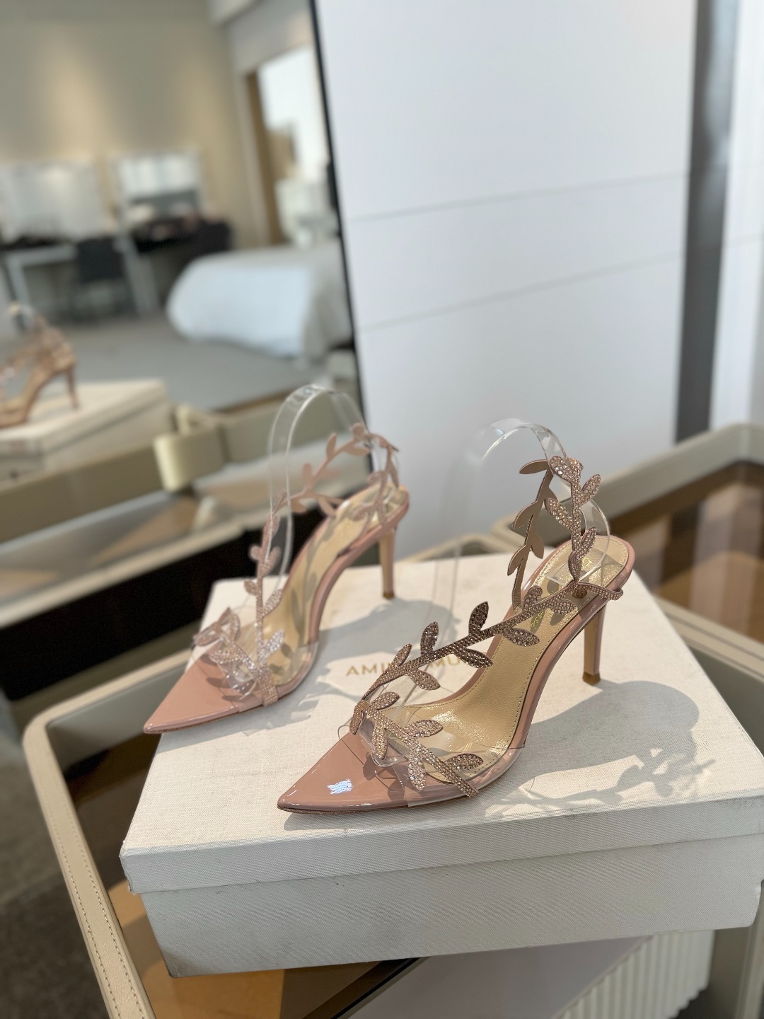Gianvitorossi2025新款拖鞋顶级版本代购品质!施华洛奇水钻尖头高跟拖鞋宛如从童话中走来的仙