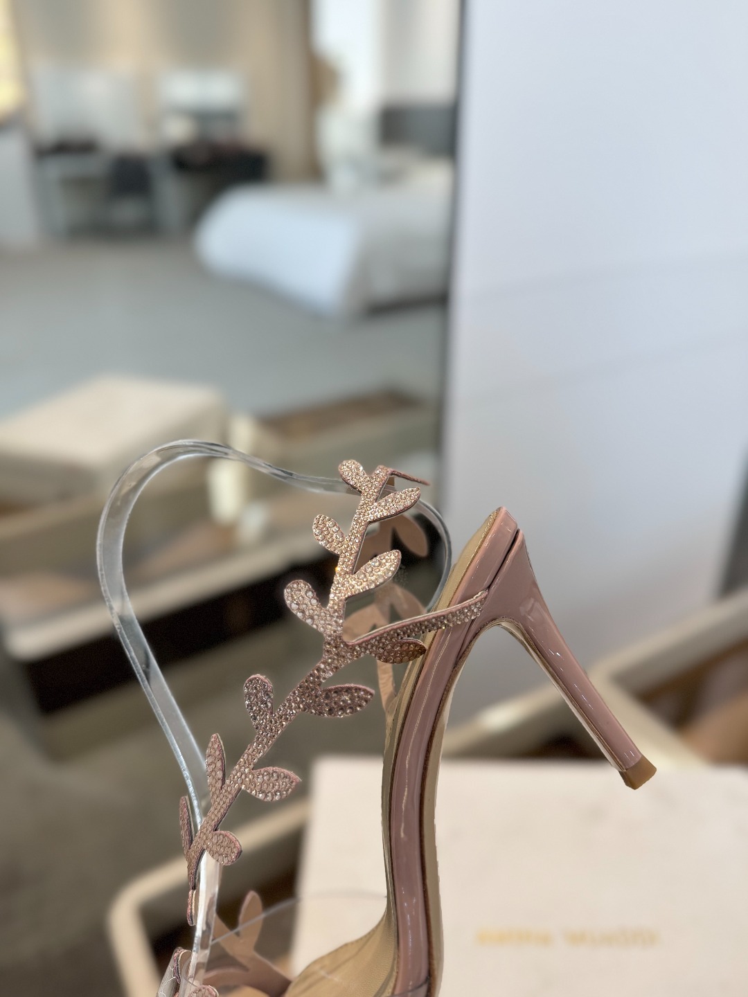Gianvitorossi2025新款拖鞋顶级版本代购品质!施华洛奇水钻尖头高跟拖鞋宛如从童话中走来的仙