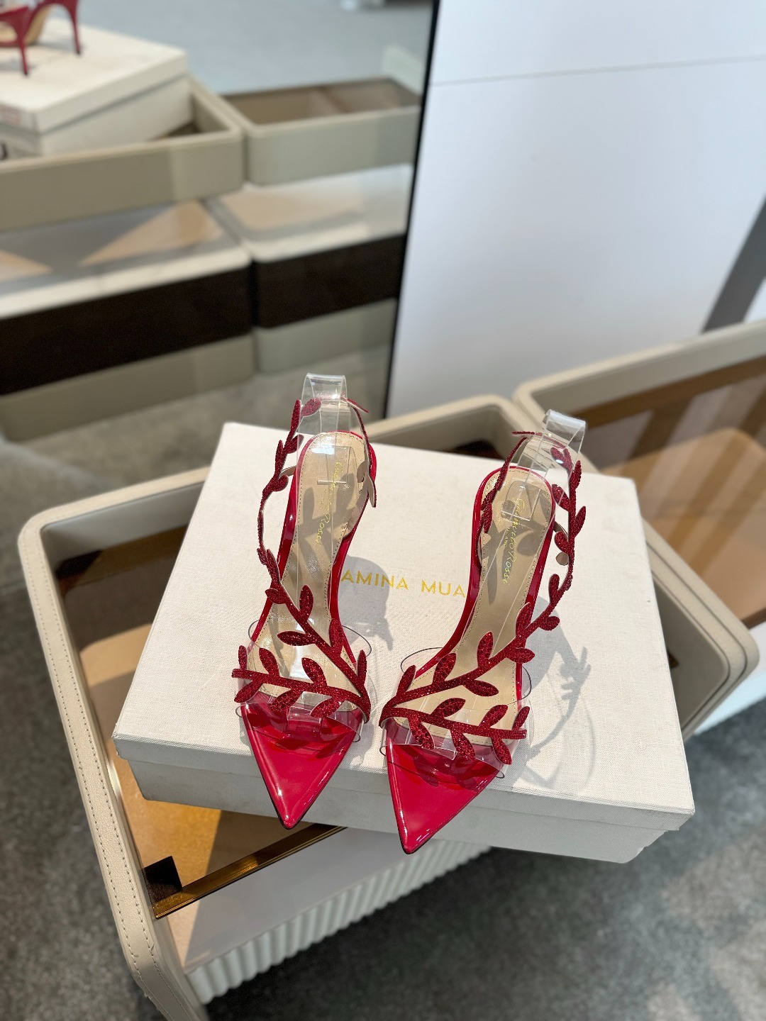 Gianvitorossi2025新款拖鞋顶级版本代购品质!施华洛奇水钻尖头高跟拖鞋宛如从童话中走来的仙