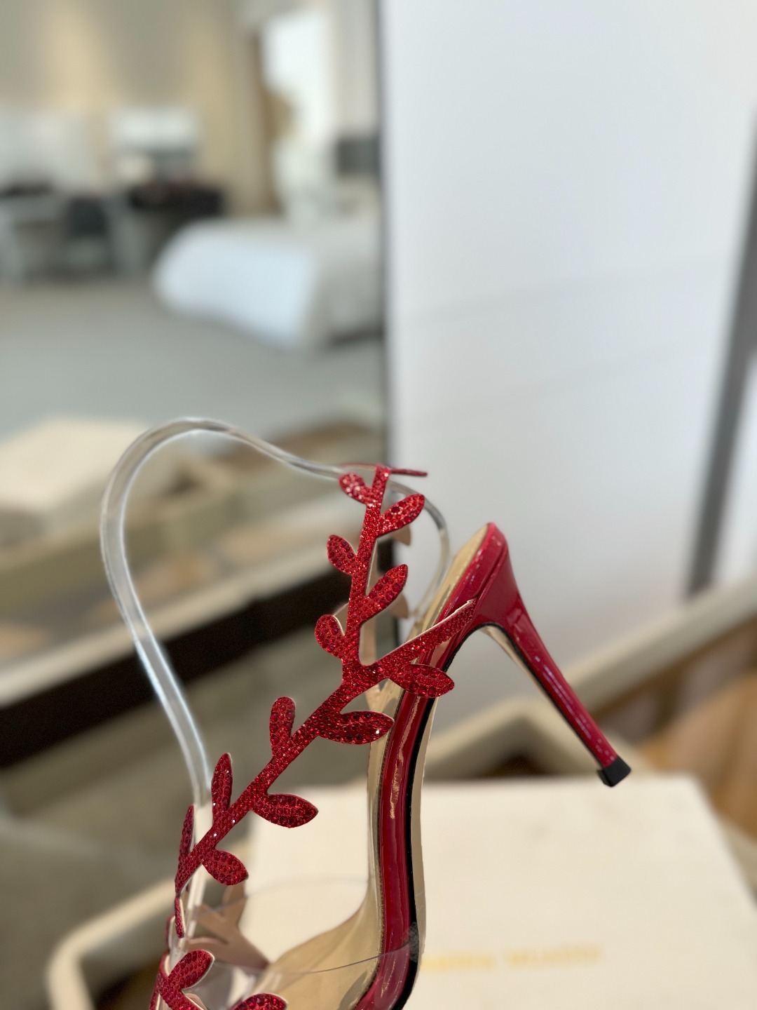 Gianvitorossi2025新款拖鞋顶级版本代购品质!施华洛奇水钻尖头高跟拖鞋宛如从童话中走来的仙
