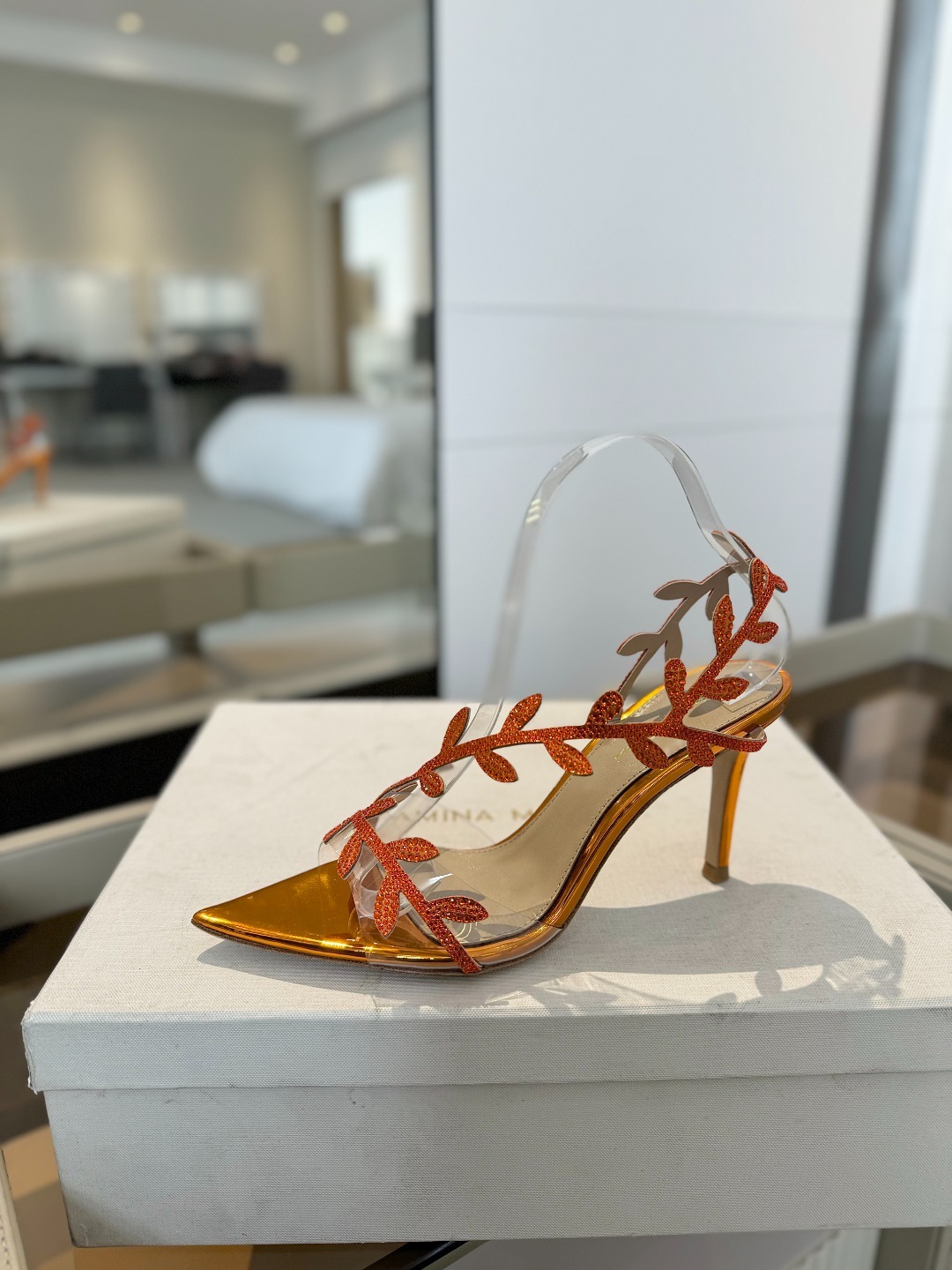 Gianvitorossi2025新款拖鞋顶级版本代购品质!施华洛奇水钻尖头高跟拖鞋宛如从童话中走来的仙
