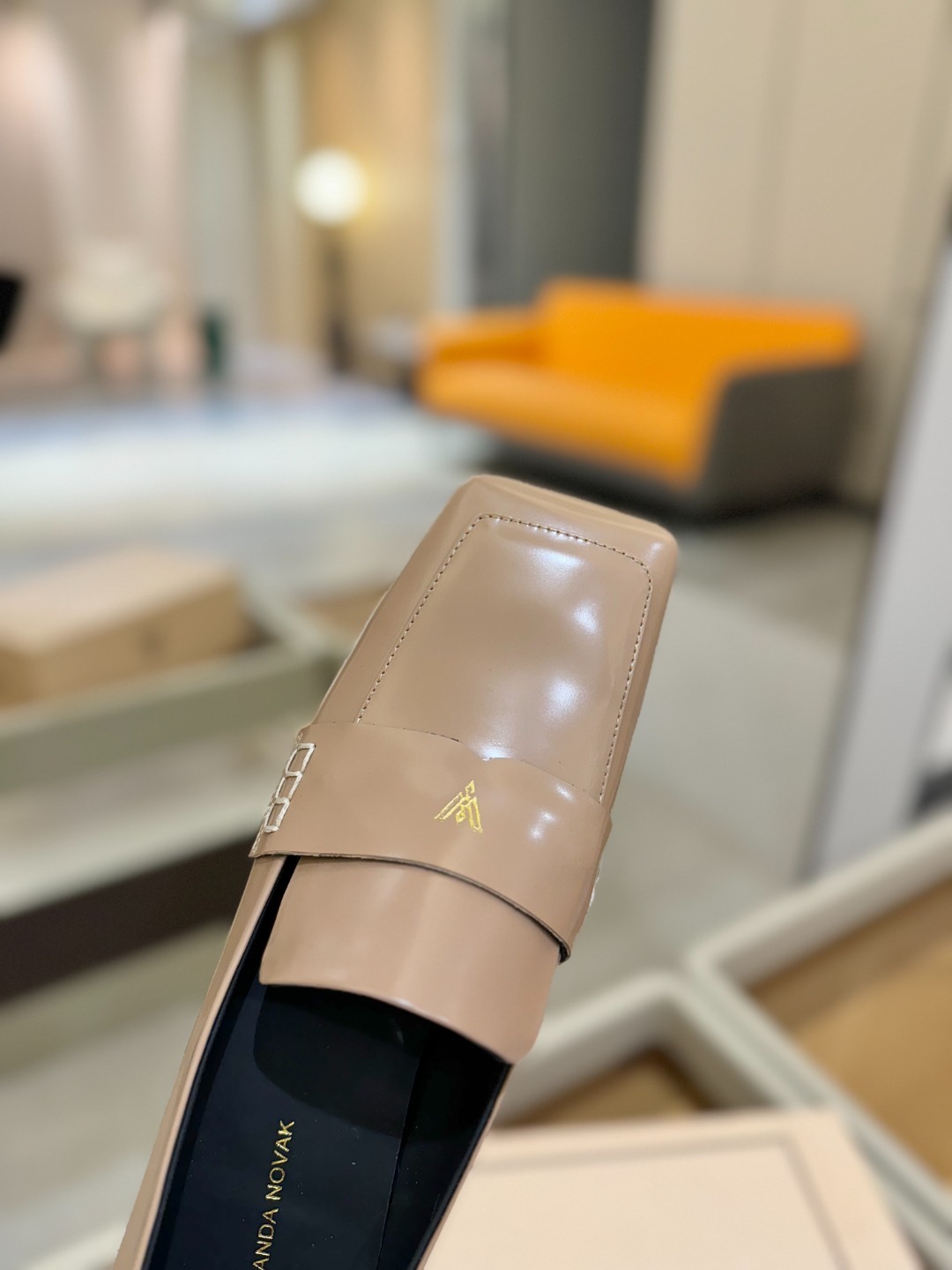 2025 春秋 全网独家授权销售
VANDA NOVAK来自意大利品牌 全网独家