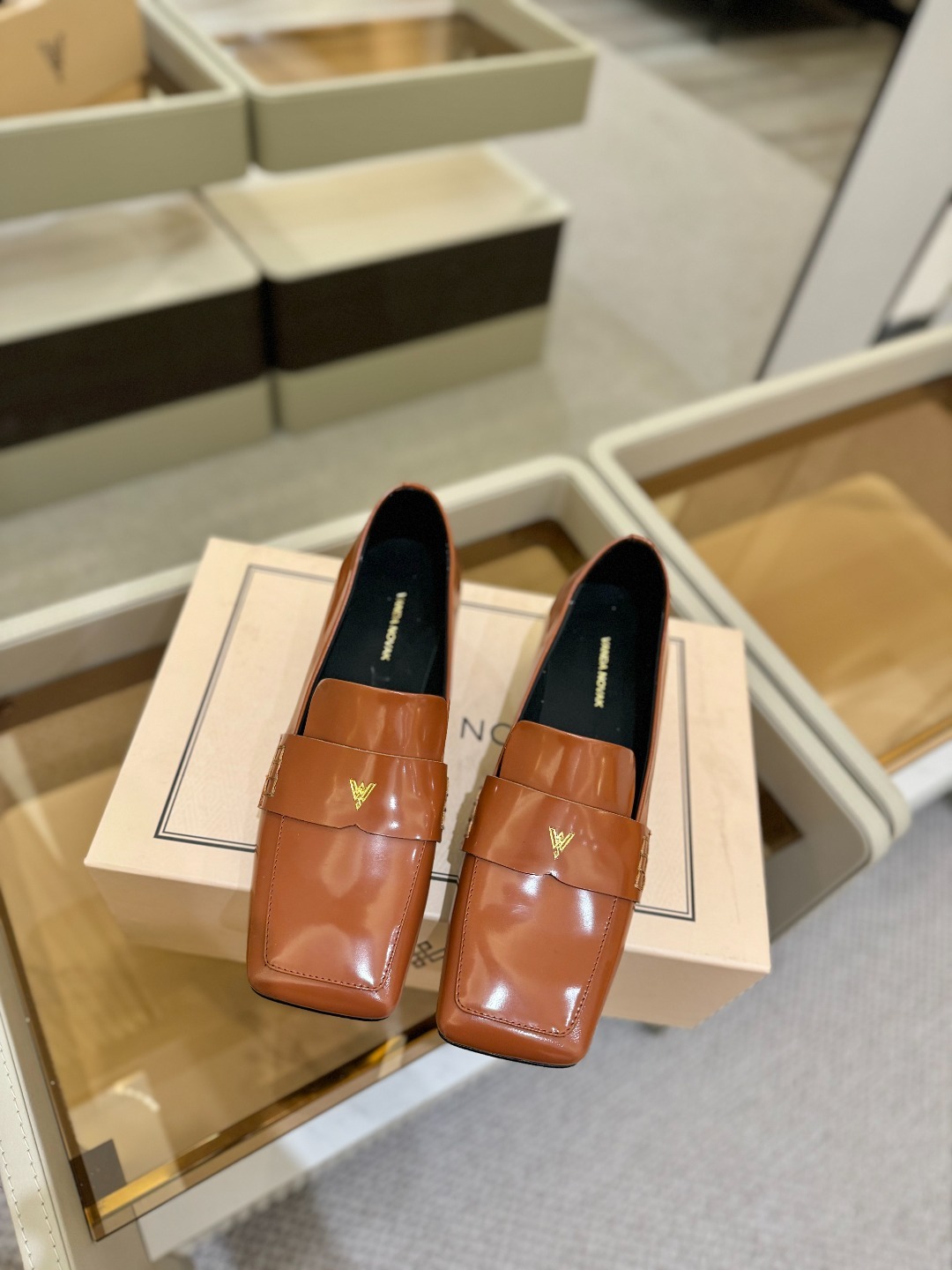 2025 春秋 全网独家授权销售
VANDA NOVAK来自意大利品牌 全网独家