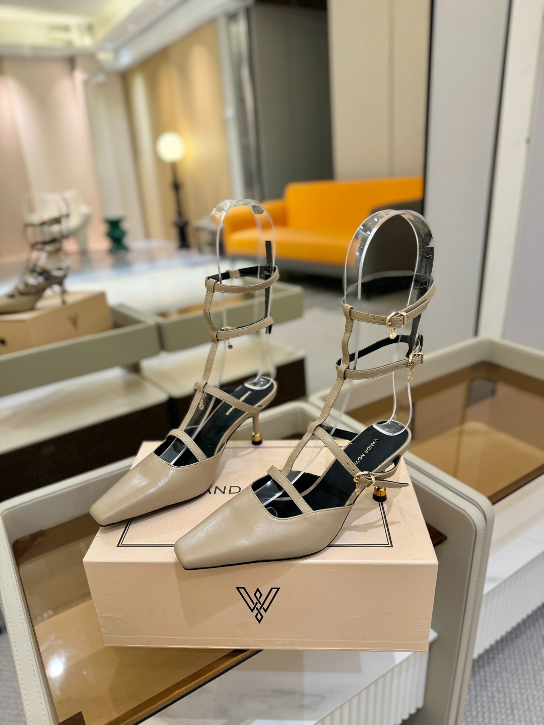 2025 春秋 全网独家授权销售
VANDA NOVAK来自意大利品牌 全网独家