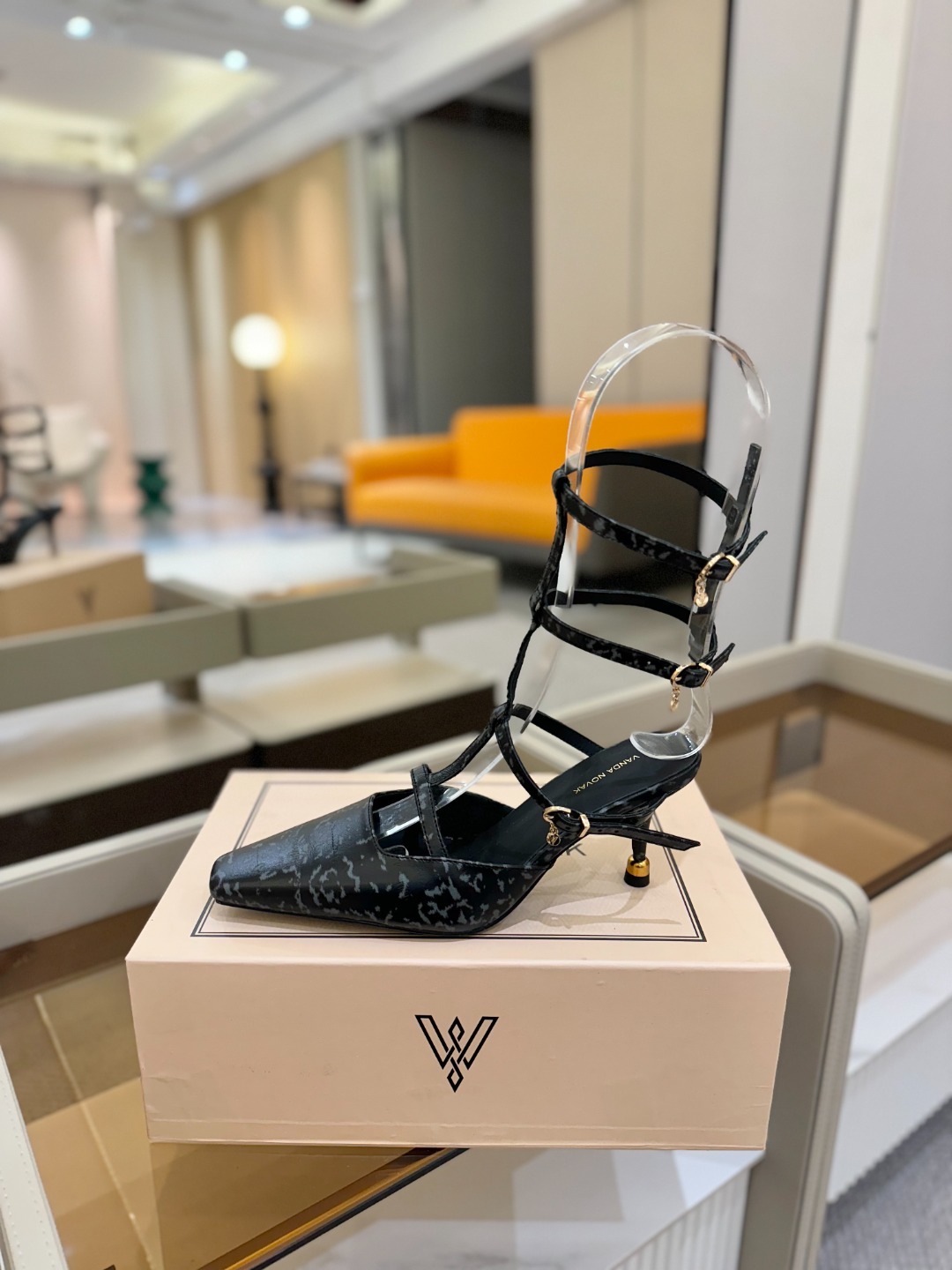 2025 春秋 全网独家授权销售
VANDA NOVAK来自意大利品牌 全网独家