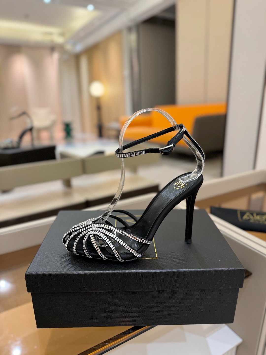 NO:259546,Price Alevi Mlano Alevi Milano flash diamond decorative high heel catwalk sandals A well-known luxury shoe brand co-created by two local Italian women Valentina Micheti and Pera Alexandri The 