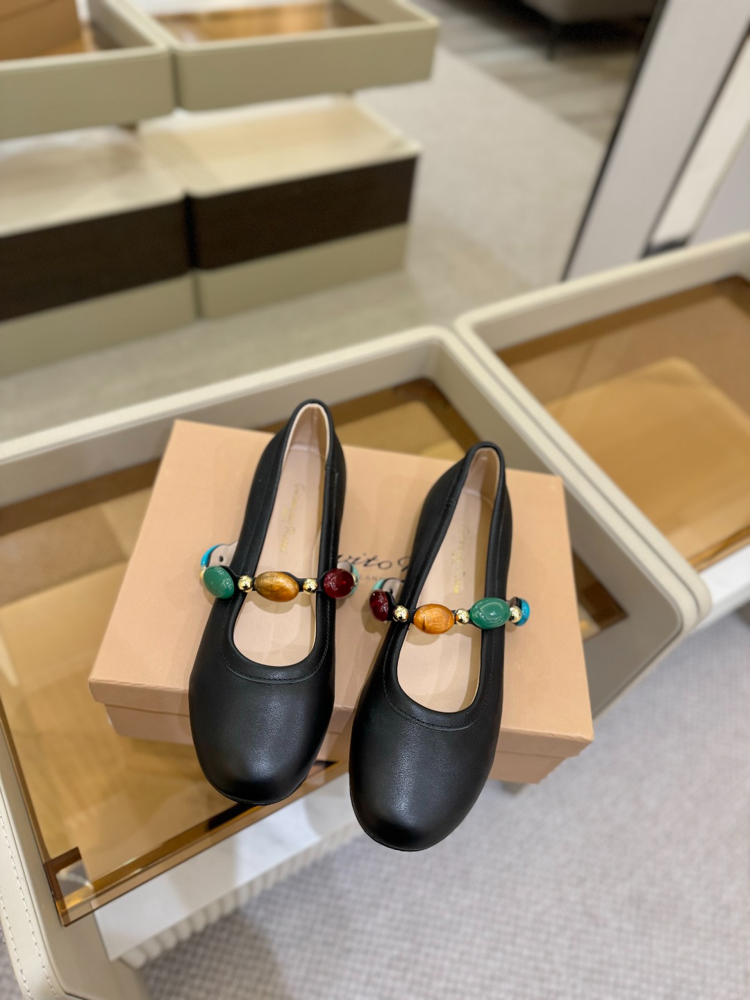 
    Gianvito Rossi
2025  春夏新款  罗西   GR  宝石芭蕾舞鞋平底玛丽珍