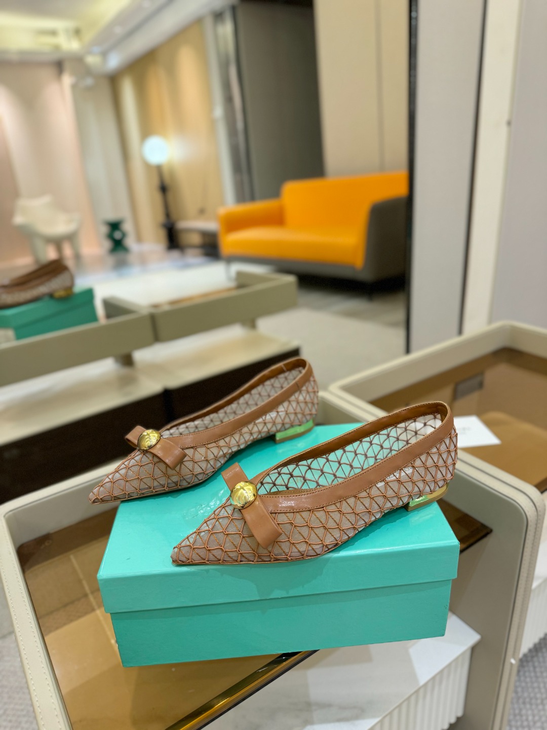 
  2025 春夏款 
𝘼𝙦𝙪𝙖𝙯𝙯𝙪𝙧* 菠萝🍍
 Gatsby Sling 平底凉鞋  
ʚɞ  