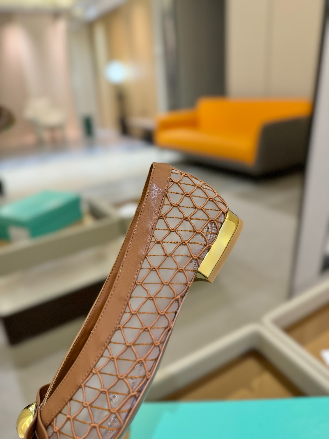 
  2025 春夏款 
𝘼𝙦𝙪𝙖𝙯𝙯𝙪𝙧* 菠萝🍍
 Gatsby Sling 平底凉鞋  
ʚɞ  