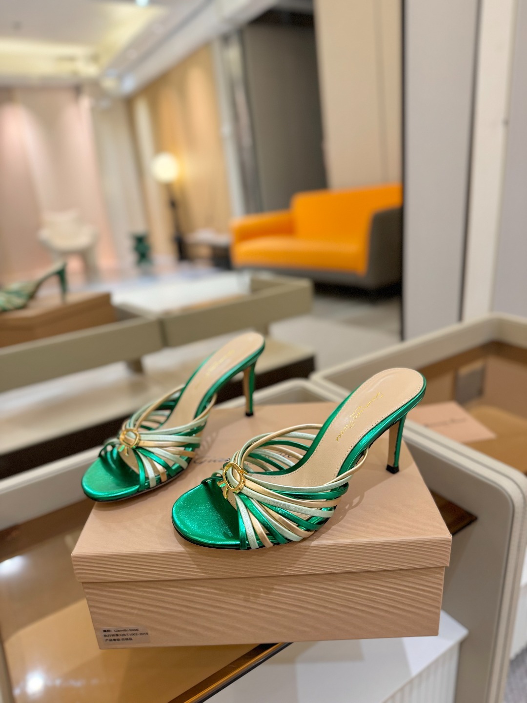 Gianvito Rossi
👠2025新款拖鞋
原版开发 顶级版本 代购品质
Gianvito