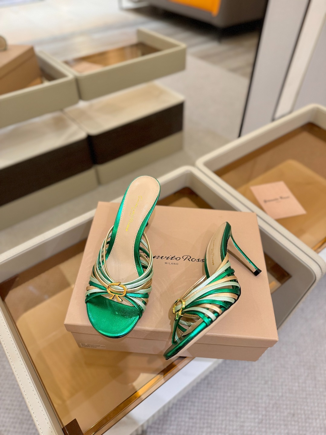 Gianvito Rossi
👠2025新款拖鞋
原版开发 顶级版本 代购品质
Gianvito