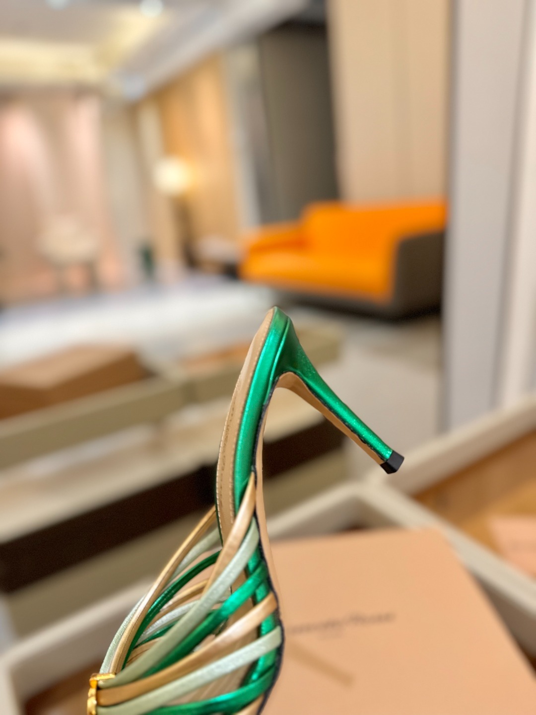 Gianvito Rossi
👠2025新款拖鞋
原版开发 顶级版本 代购品质
Gianvito