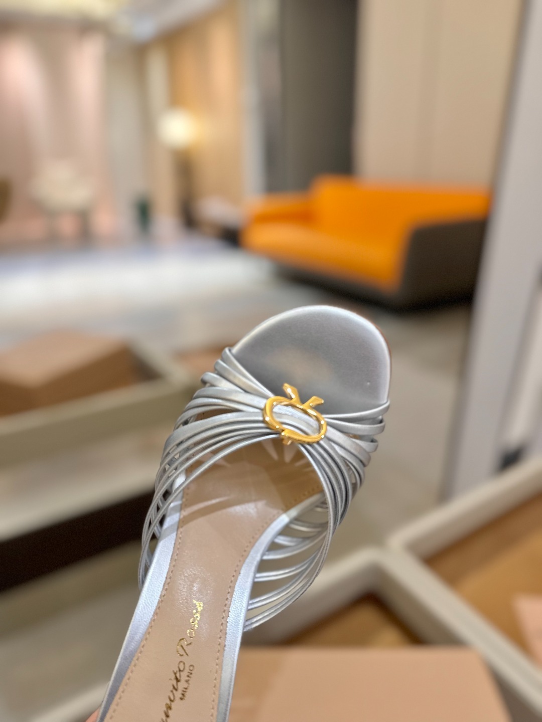 Gianvito Rossi
👠2025新款拖鞋
原版开发 顶级版本 代购品质
Gianvito