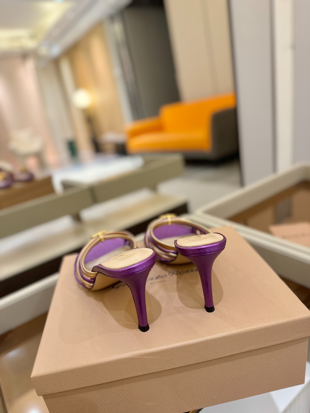 Gianvito Rossi
👠2025新款拖鞋
原版开发 顶级版本 代购品质
Gianvito