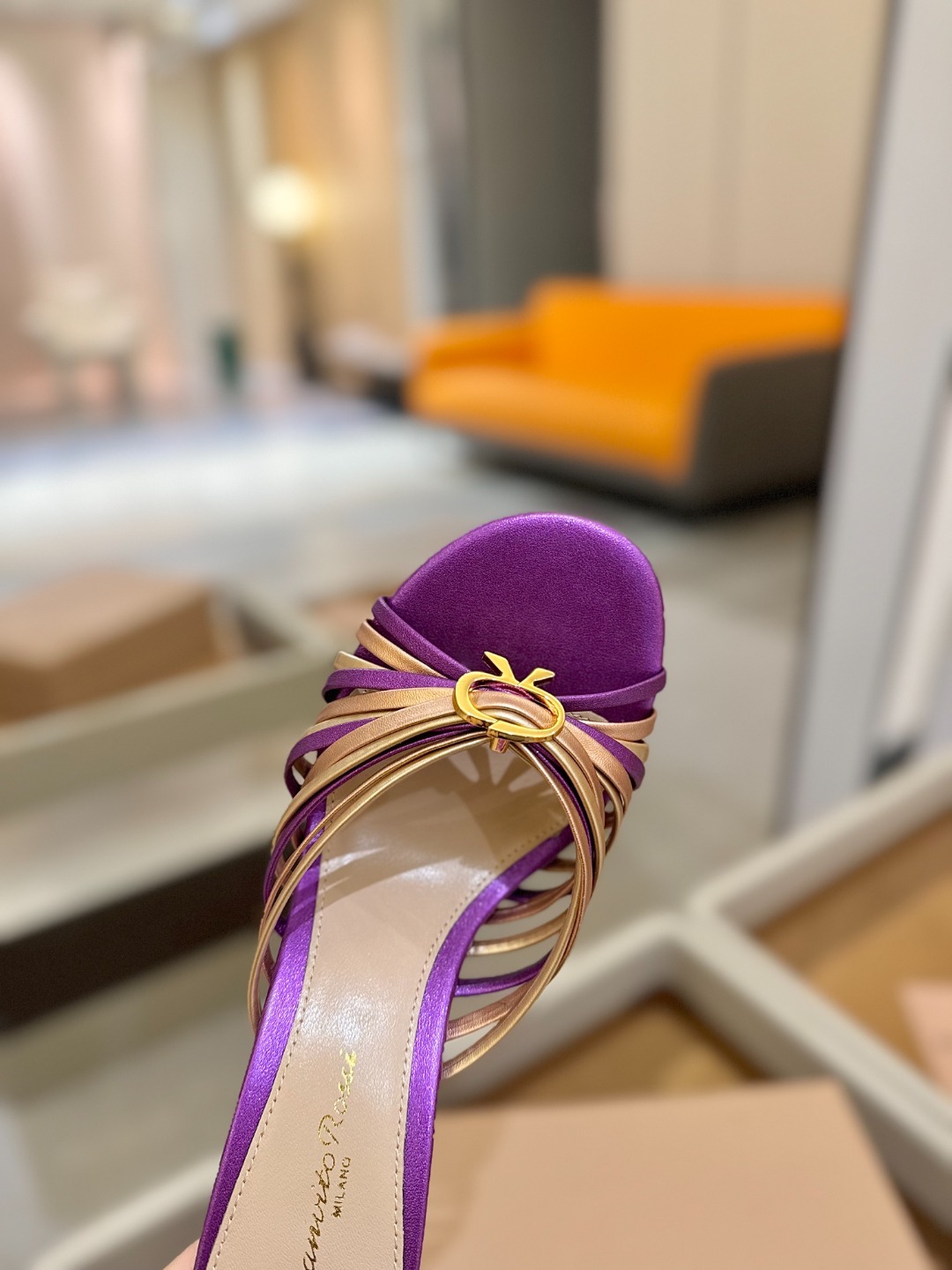 Gianvito Rossi
👠2025新款拖鞋
原版开发 顶级版本 代购品质
Gianvito