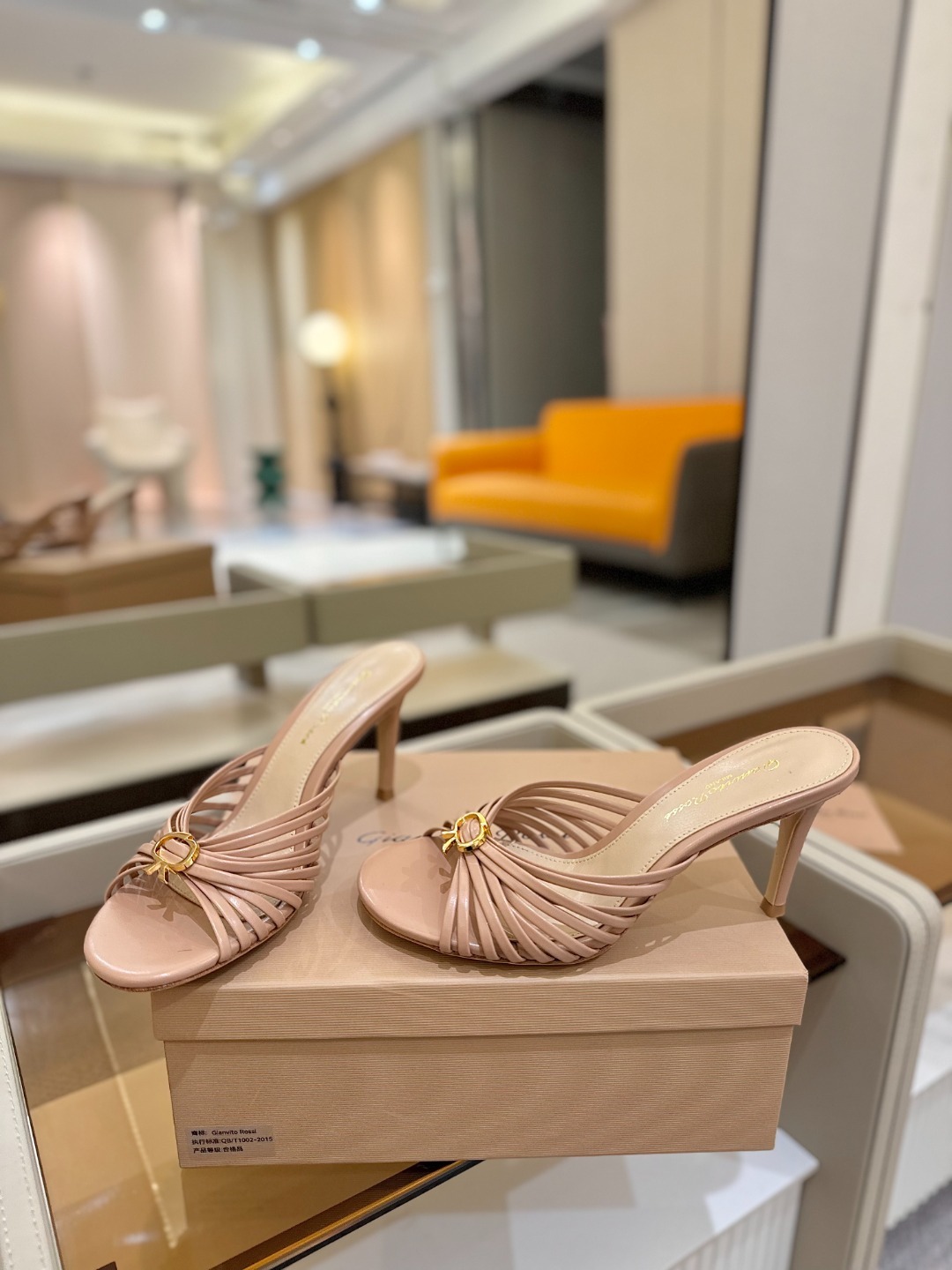 Gianvito Rossi
👠2025新款拖鞋
原版开发 顶级版本 代购品质
Gianvito