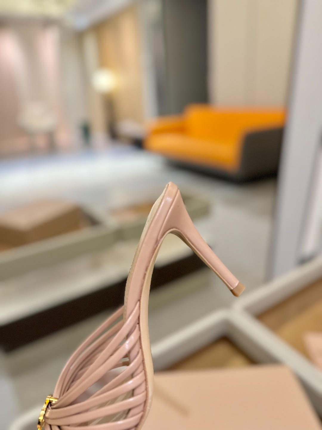 Gianvito Rossi
👠2025新款拖鞋
原版开发 顶级版本 代购品质
Gianvito