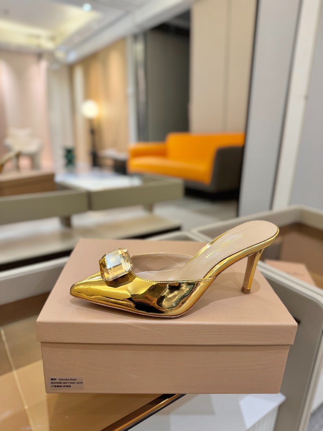 
Gianvito rossi 👠
2025新款拖鞋
 原版开发 顶级版本 代购品质 
一双超美的大宝石