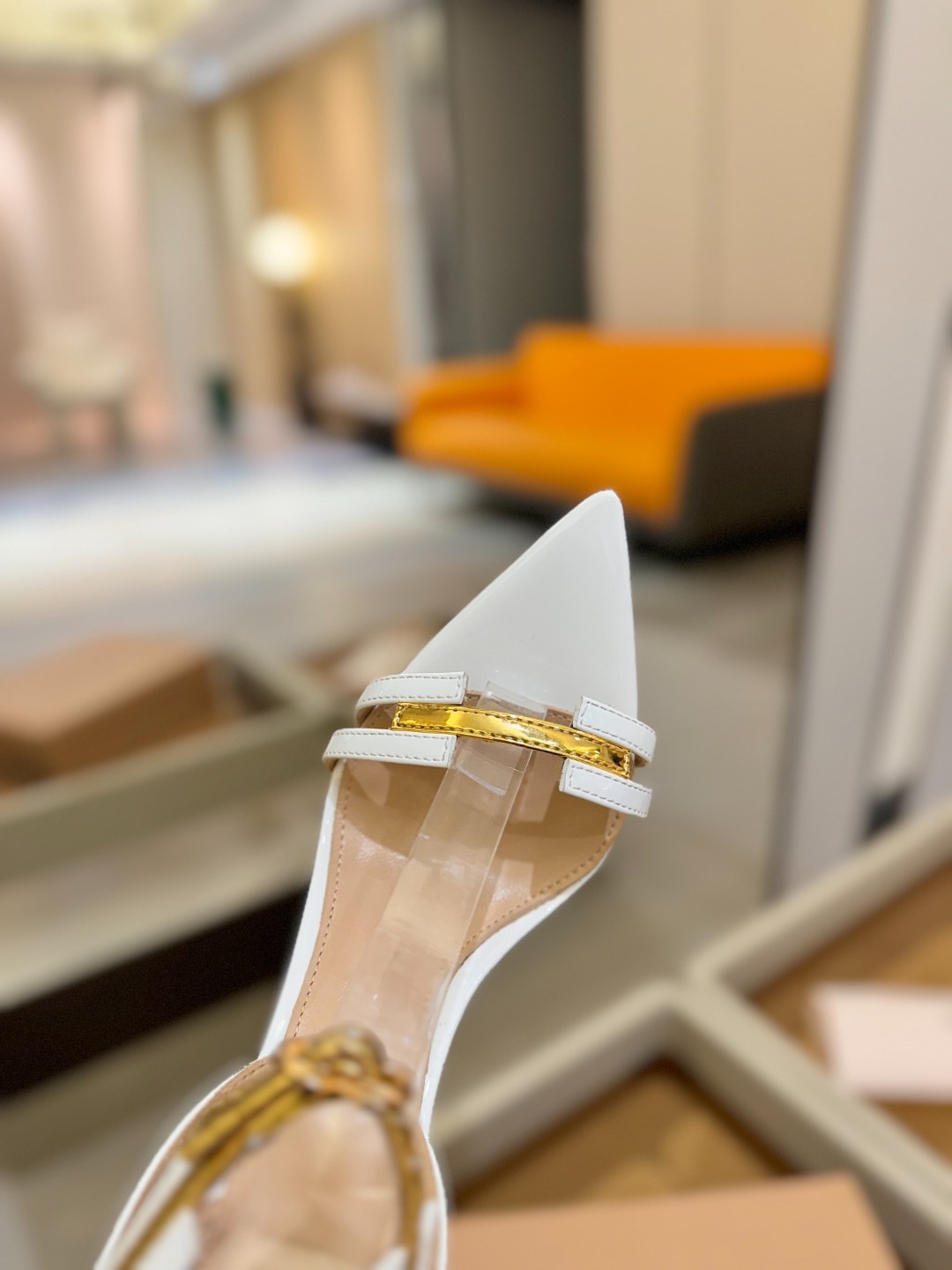 Gianvito rossi
💕 2025𝙨𝙨 这款高跟鞋 极简主义的 Elle、Gian