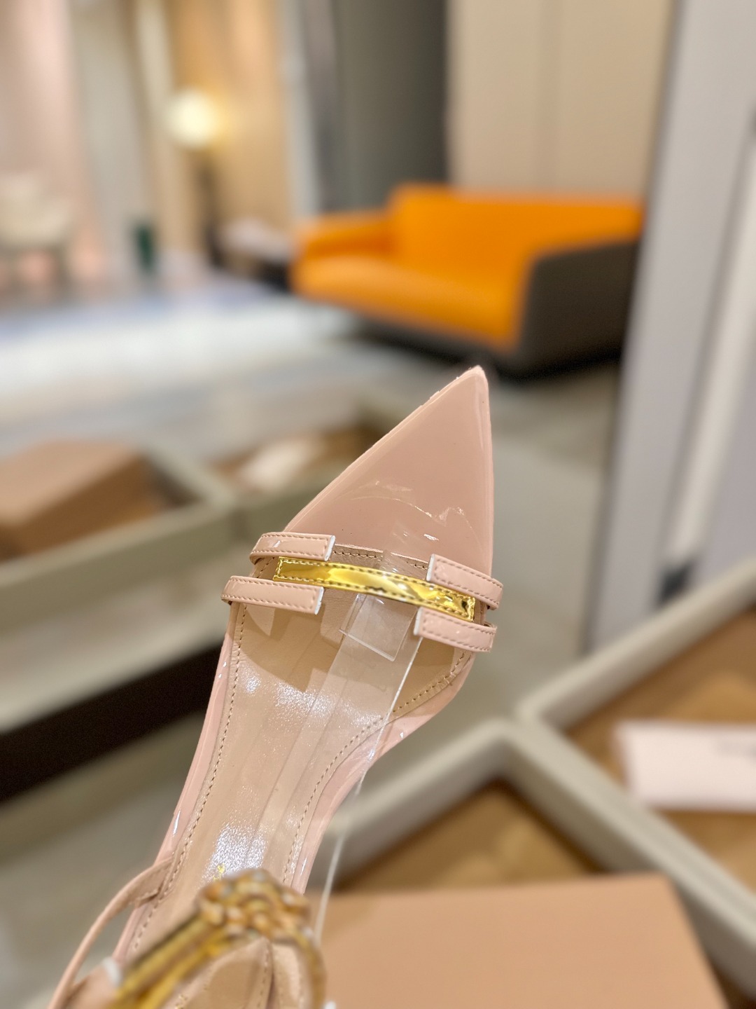 Gianvito rossi
💕 2025𝙨𝙨 这款高跟鞋 极简主义的 Elle、Gian