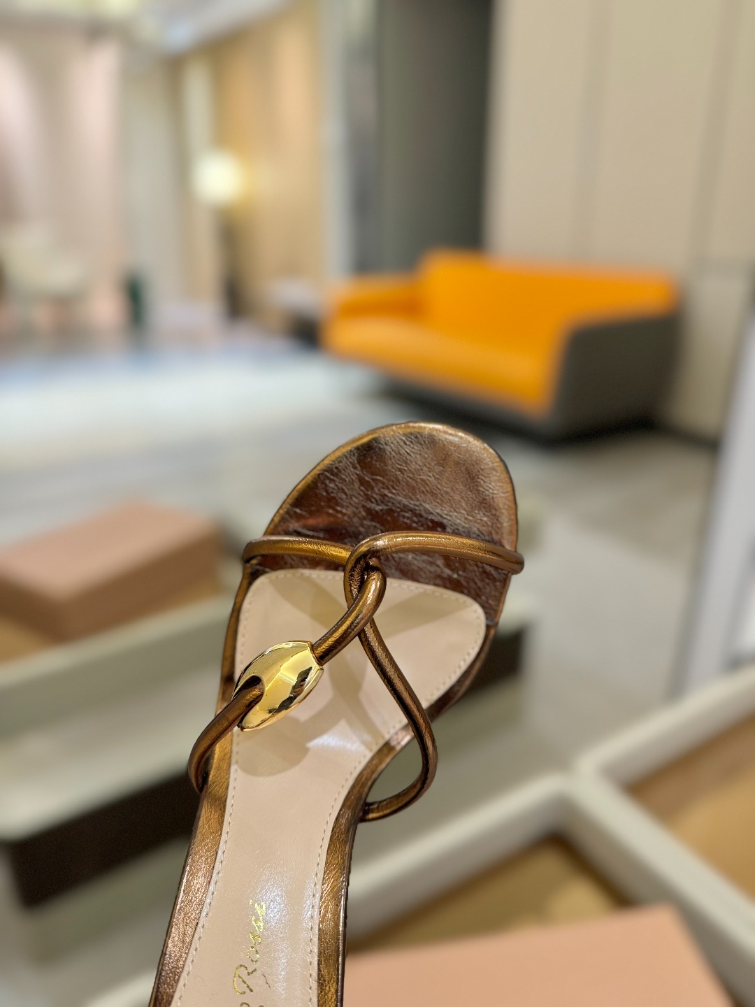 
Gianvito Rossi 
👠2025拖鞋
 原版开发     顶级版本       代购品质👍
