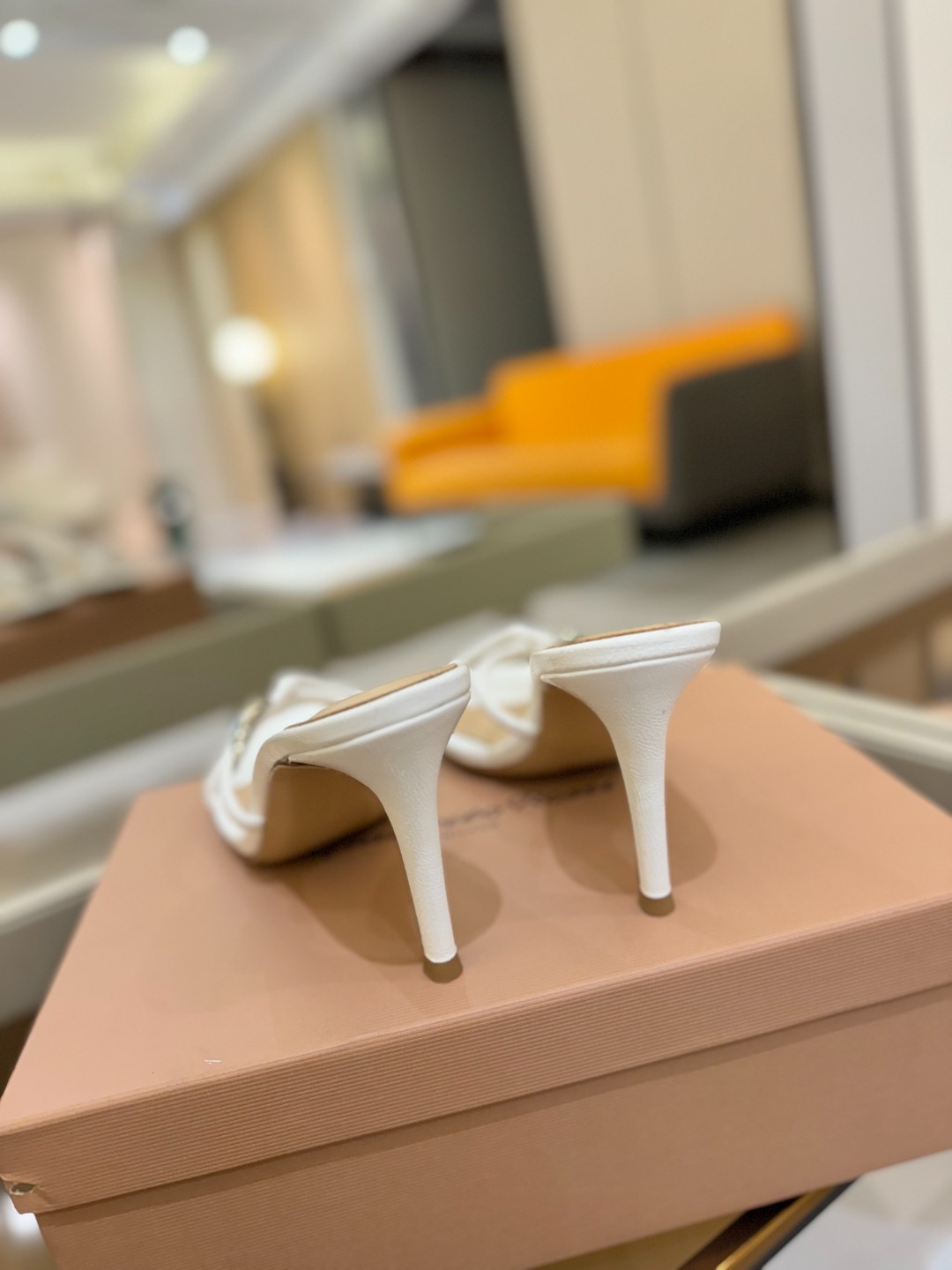 
Gianvito Rossi 
👠2025拖鞋
 原版开发     顶级版本       代购品质👍

